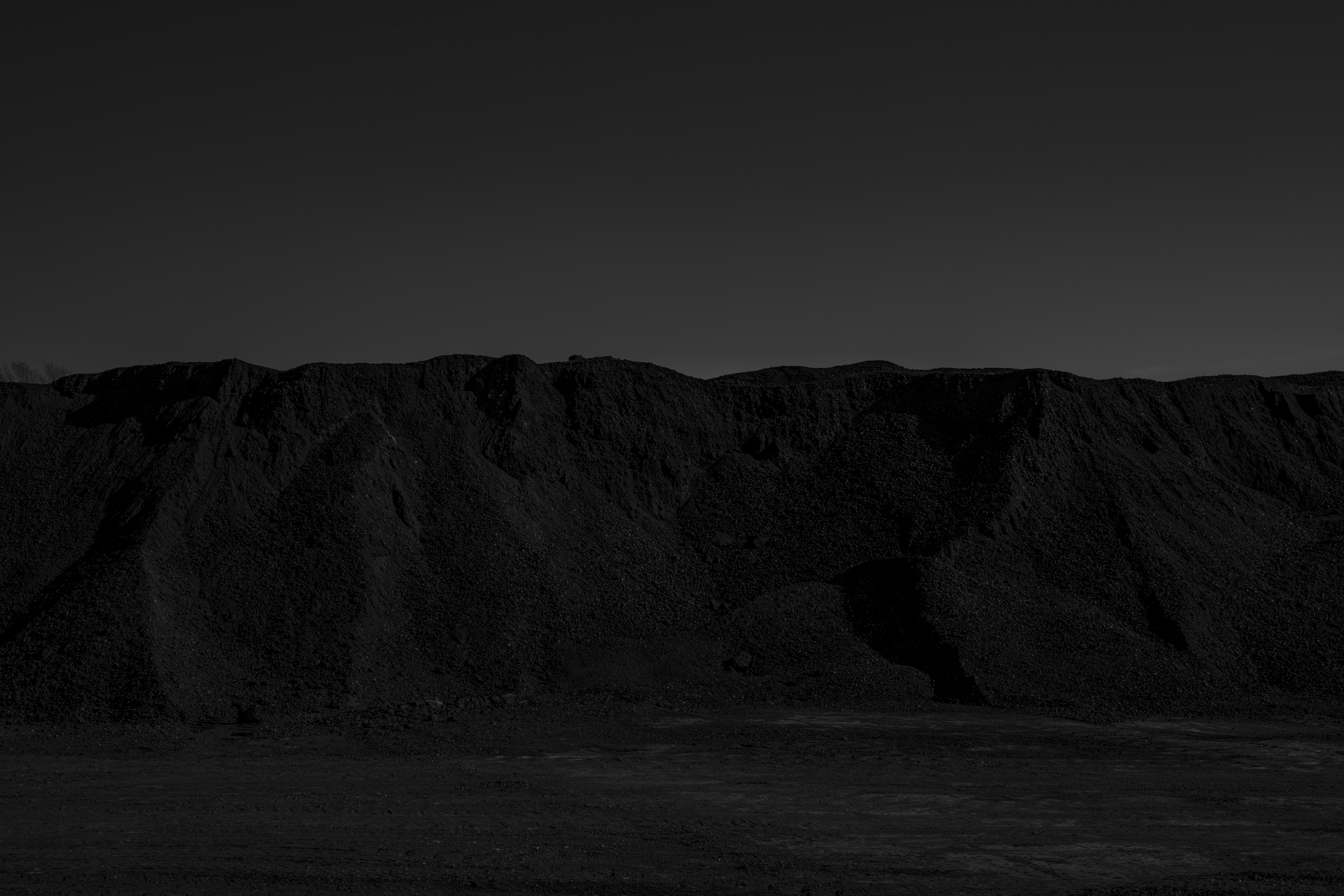 1F 顾剑亨 Dark Mountain009.jpg